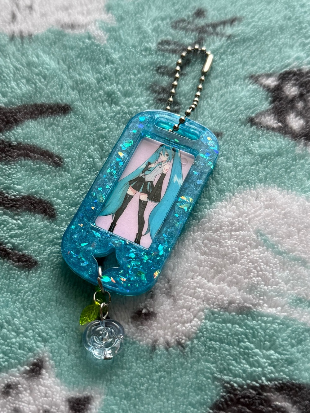 V6 Hatsune Miku Resin Keychain Charm